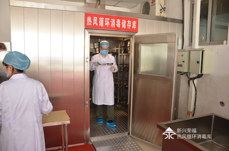 捍卫食品安全：米兰网页版官网入口热风消毒库引领餐饮消毒新风尚